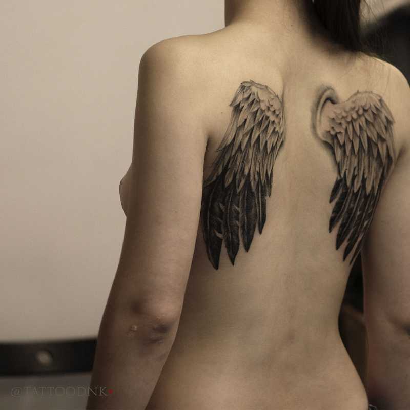 Значение тату с крыльями ангела: на спине, руке, шее для девушек и мужчин. эскизы + 120 фото