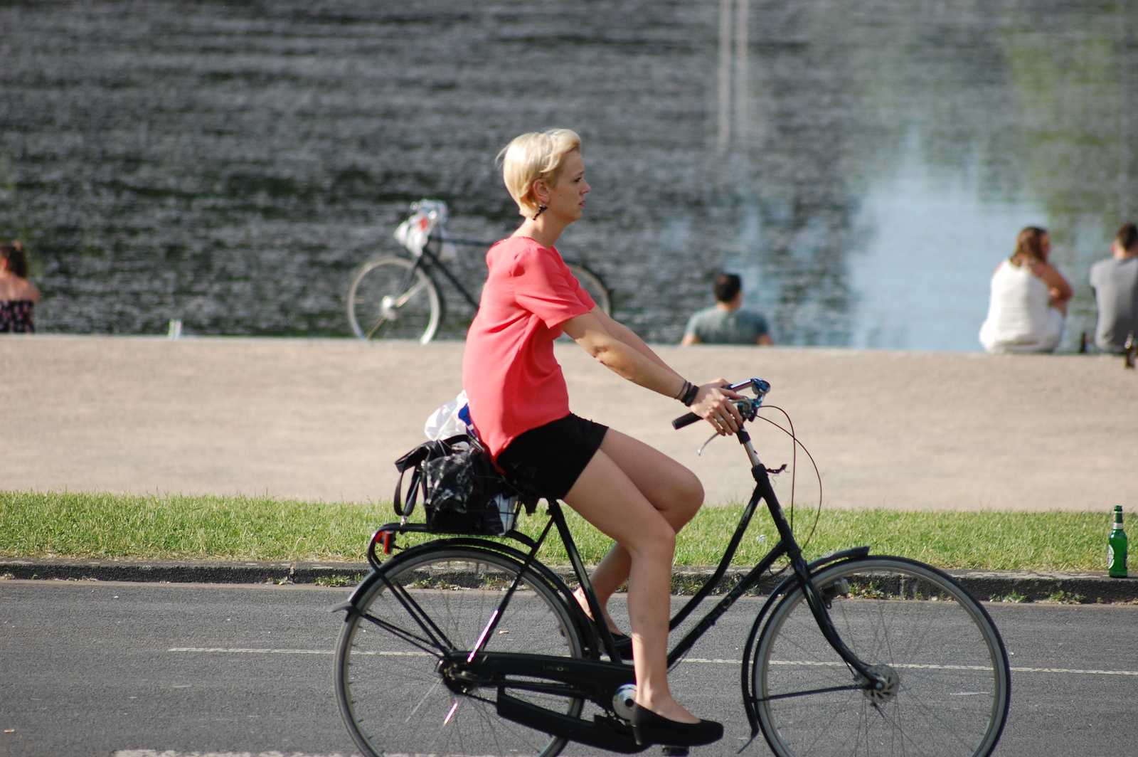 К чему снится велосипед женщине, мужчине: толкование по сонникам