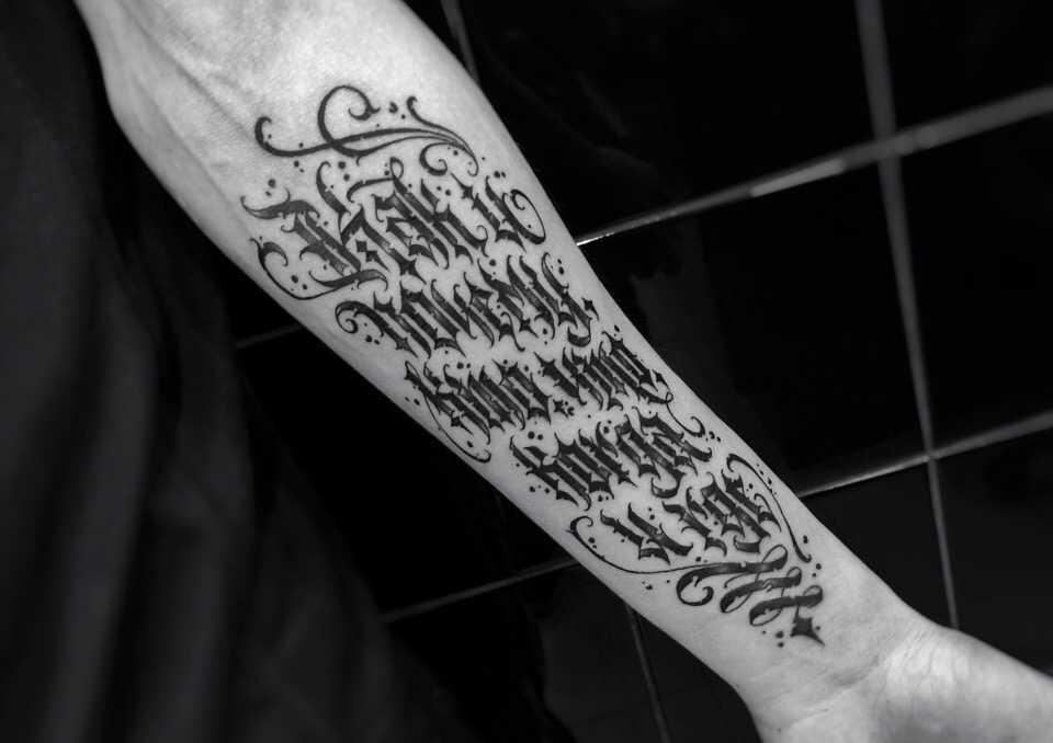 Значение татуировки роза (с фото). узнайте что означает тату роза по лучшем tattoo портале.