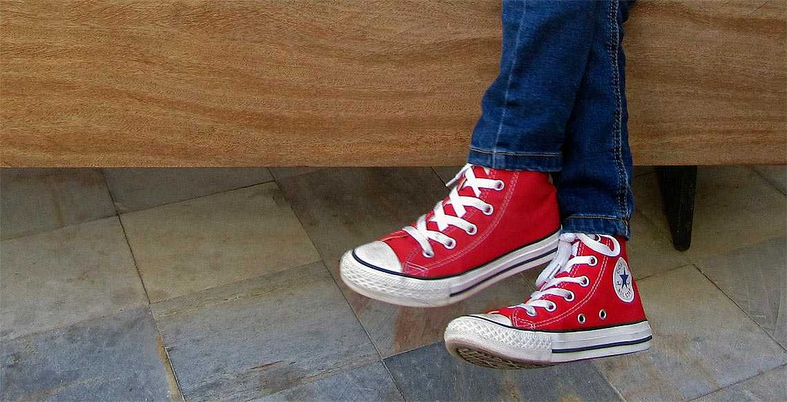 Кеды 2024. Конверсы all Star Kids. Converse Chuck Taylor 70 на ноге. Converse Chuck 70 красные. Кеды конверс all Star дети.